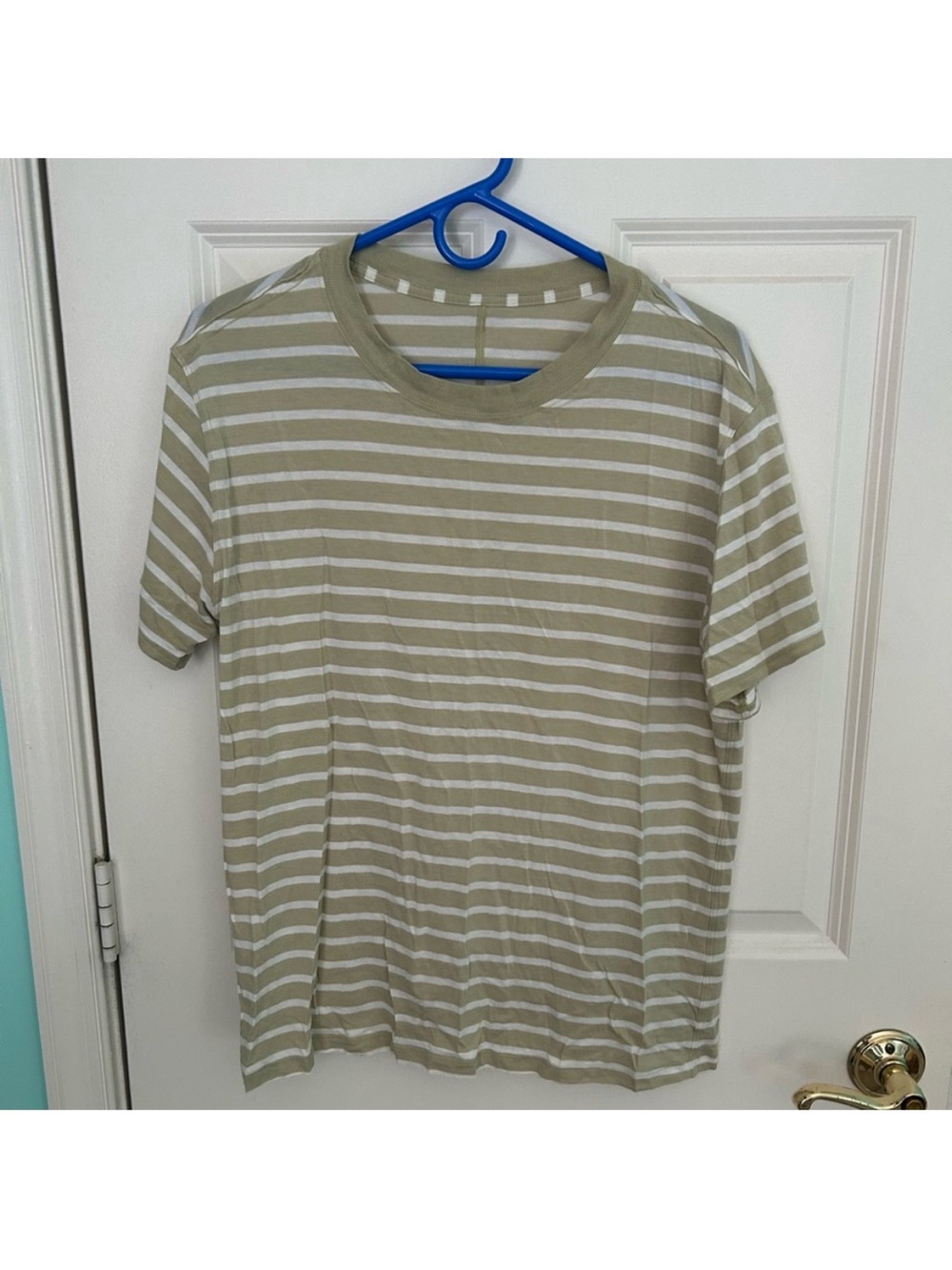Lululemon T Shirt